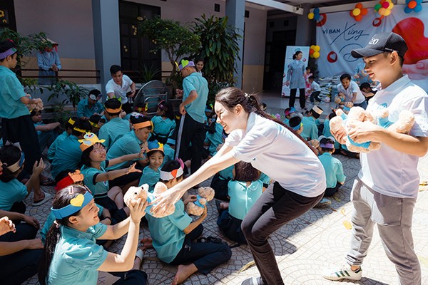 Quà tặng bí mật và phần thưởng bất ngờ